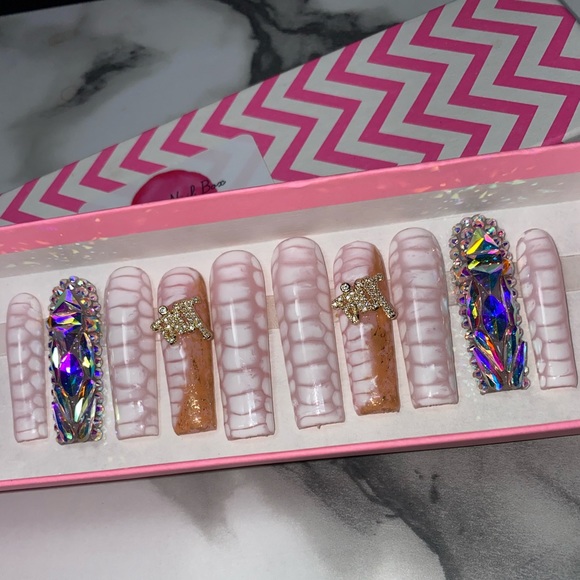 Press on nails by elegantnailbox - Picture 5 of 6